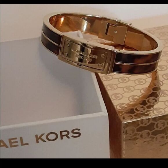 Michael Kors Tortoise Bangle Bracelet - Picture 1 of 11